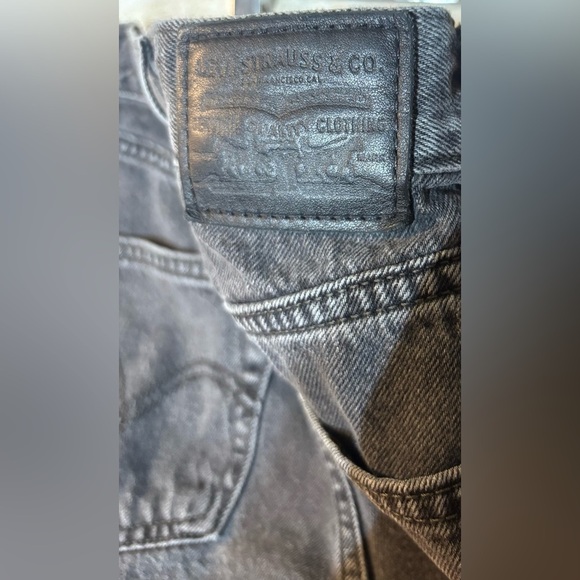 Levi's Levi Strauss Women's Faded Black High Loose Jean Shorts Size 24 EUC - Picture 9 of 13